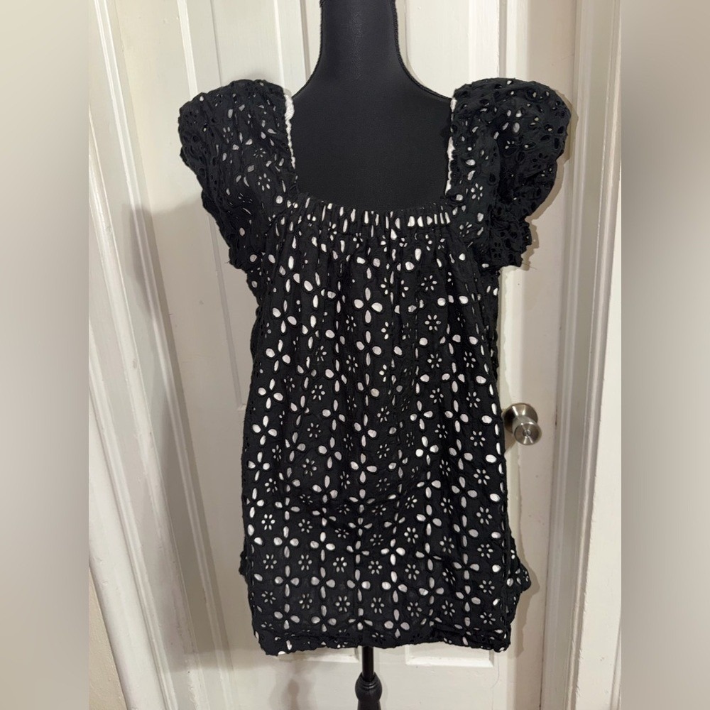 Women's plus size 16 Ashley Stewart Black Eyelet Blouse, shirt, top